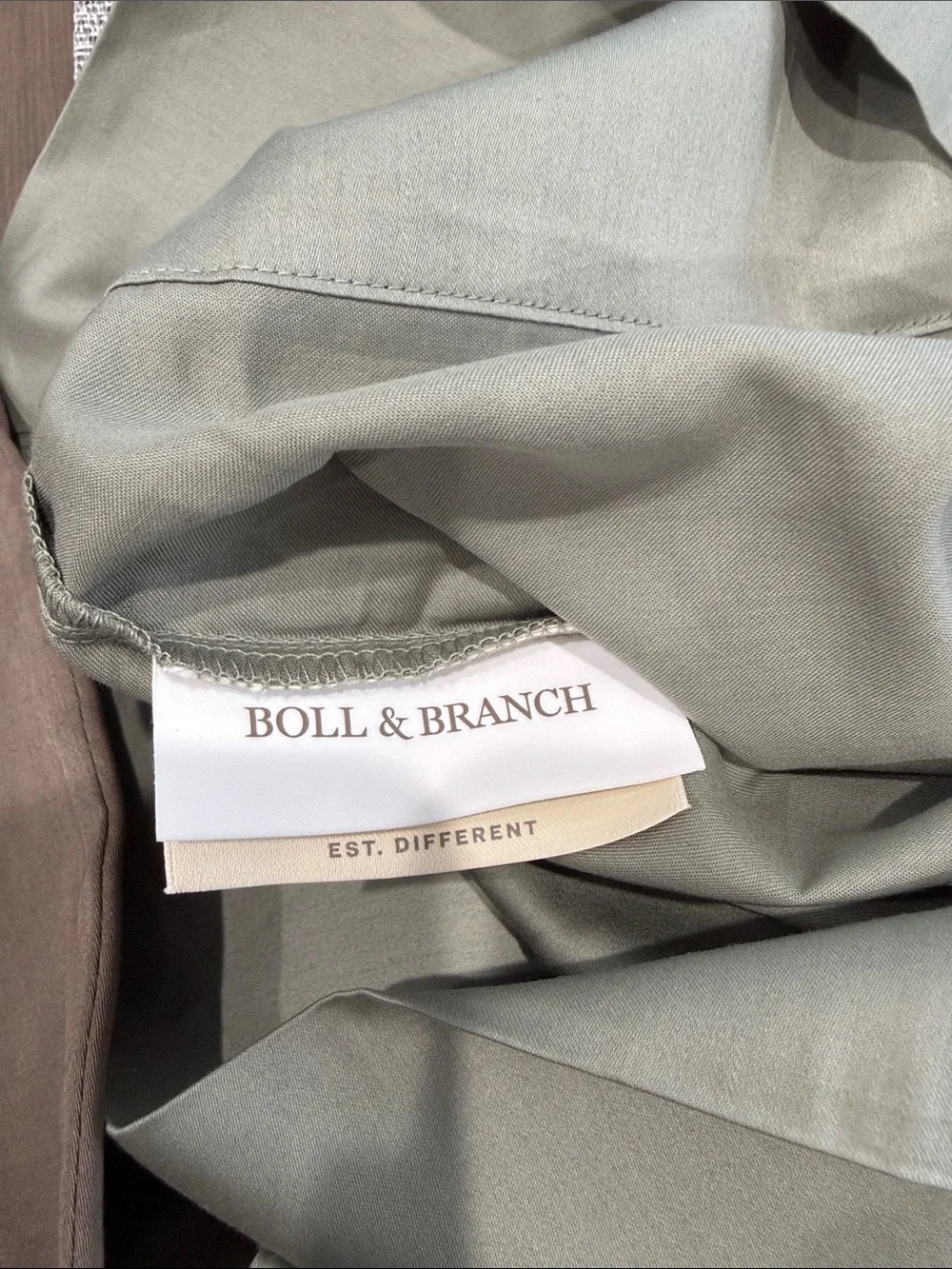 Boll & Branch NWT Signature Cotton Hemmed Pillowcase Set (2)  $70MSRP